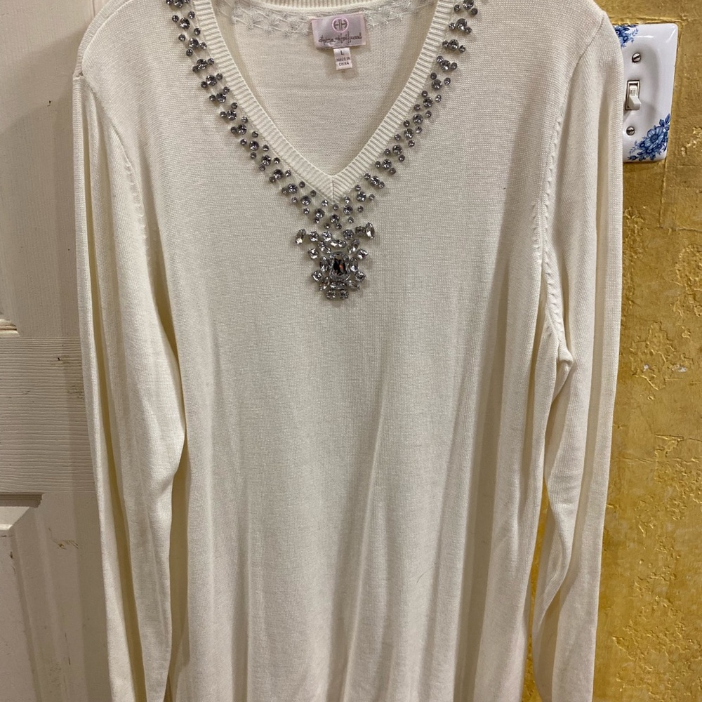 Hot in Hollywood Top with Clear Rhinestone Embellishments Size Large V Neck